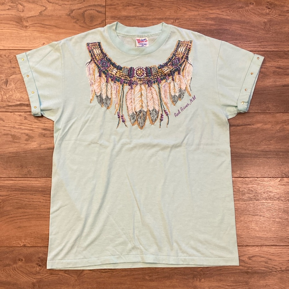 Vintage Southwestern Feather Native American Red River NM Light Blue T Shirt